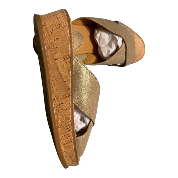 Latigo Gold Criss-Cross Sandals with Platform - Picture 4 of 7